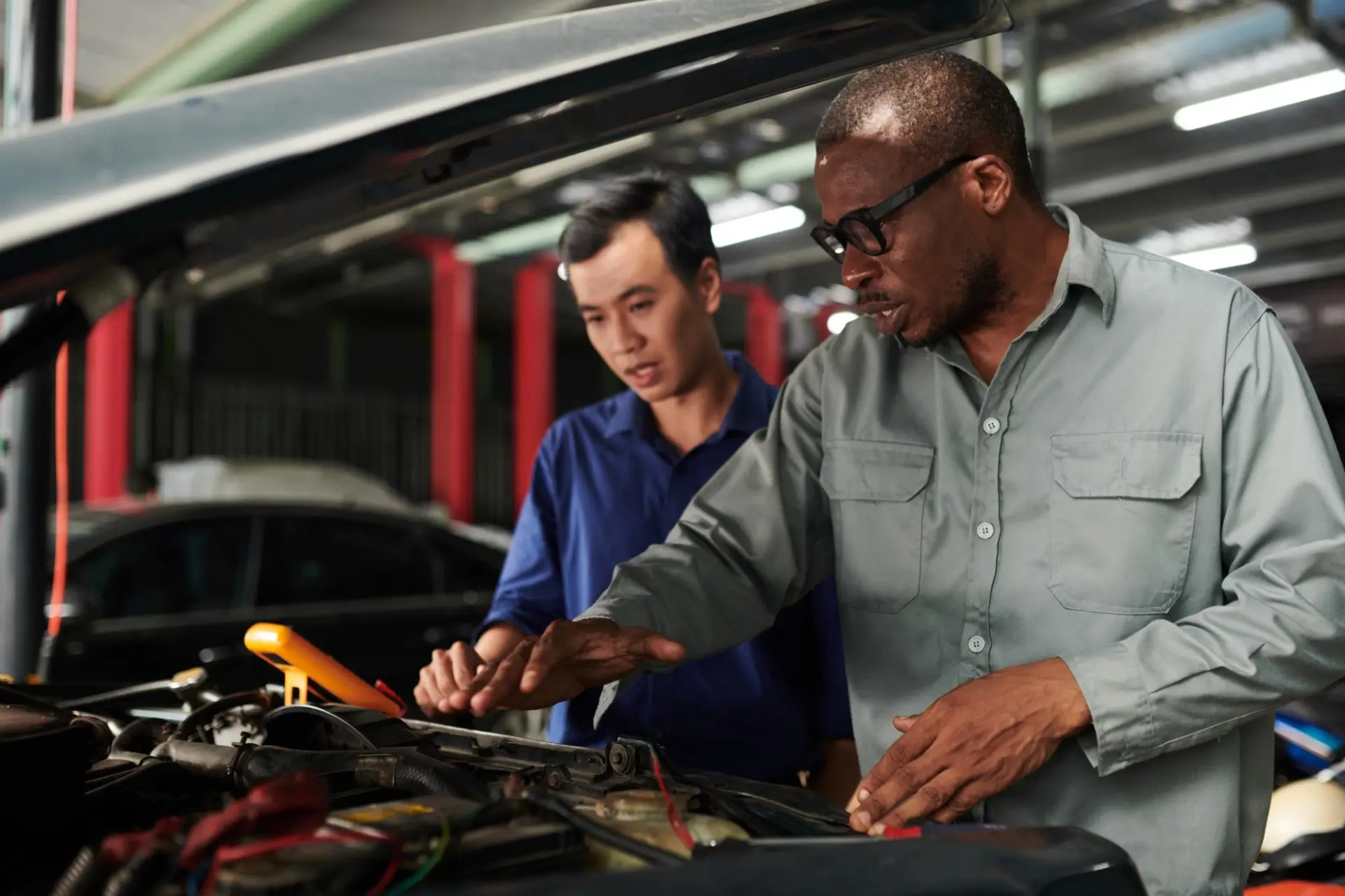 How Auto Electricians Support Vehicle Safety